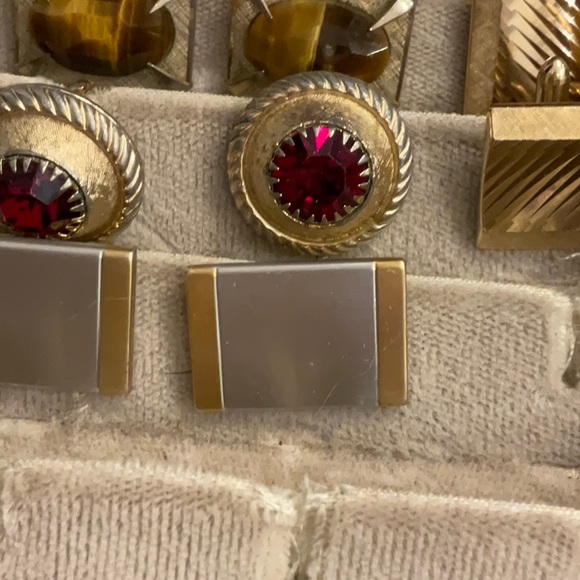 7 pairs of antique cuff links assorted stones maybe valuable! - Picture 2 of 5